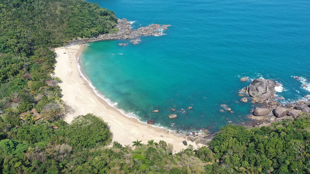 praia de Indaiaúba Ilhabela